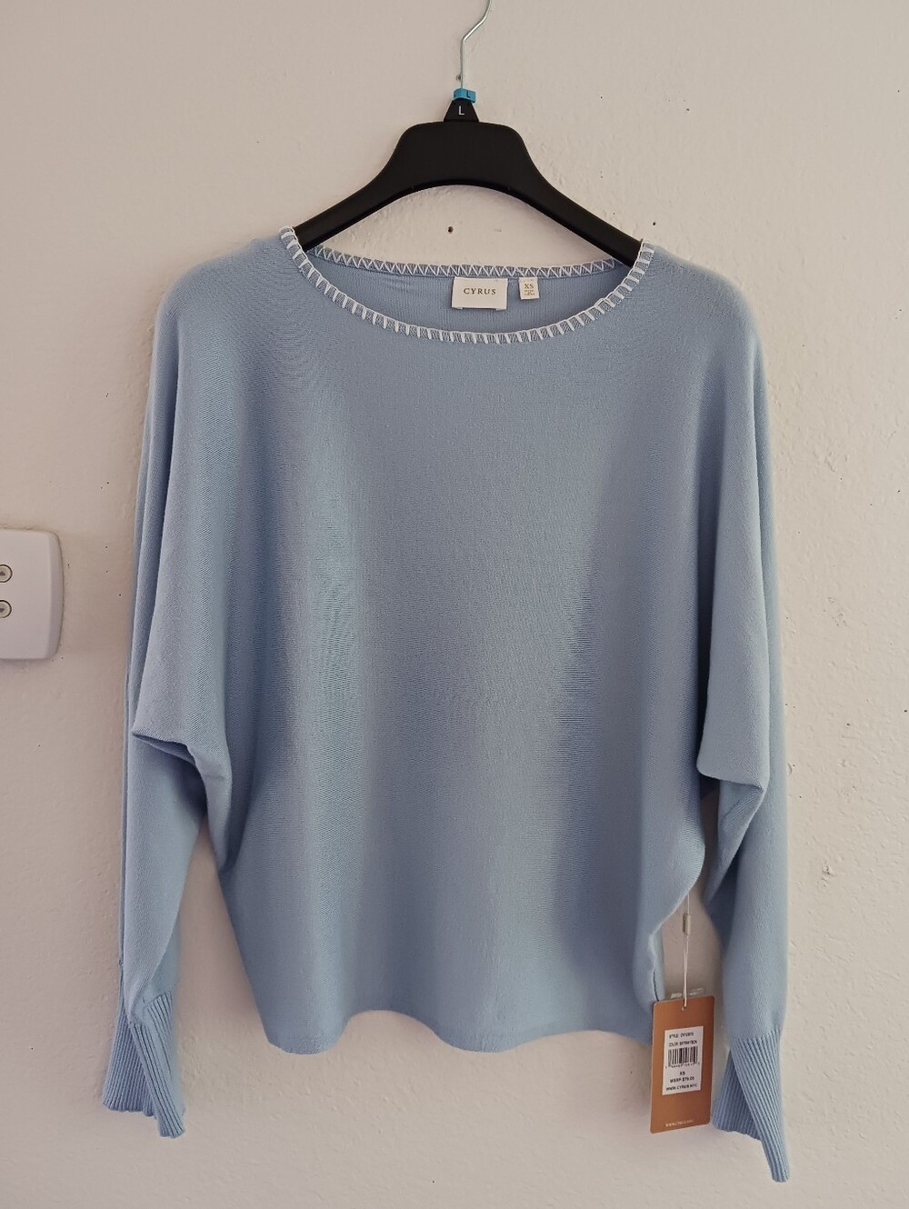 Cyrus The Quiet Contrast Pullover